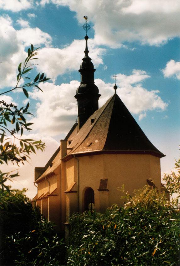 Außenansichten der Pankratius-Kirche (2002)